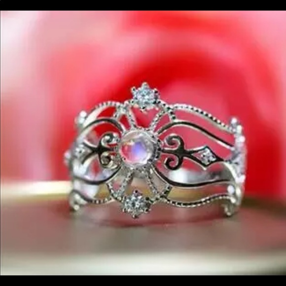 New 925 Silver Moonstone Crown Snow Queen Ring - Picture 3 of 3